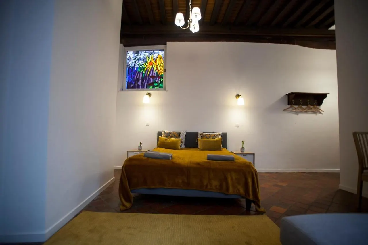 Luxury Suites Riverside Residence Amberes 0*,